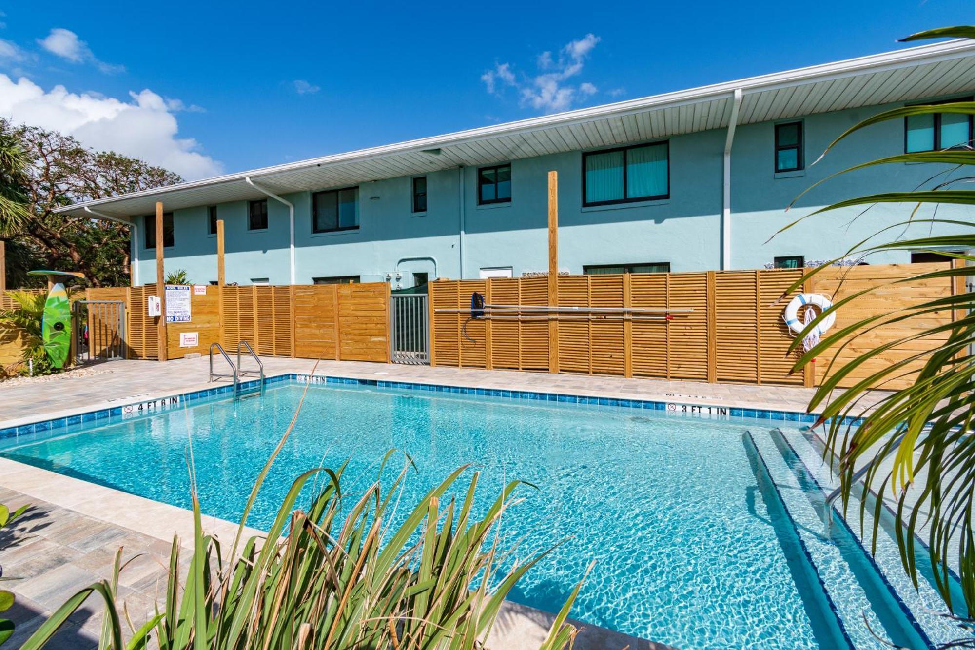 Aparthotel 400 South Cocoa Beach Zewnętrze zdjęcie